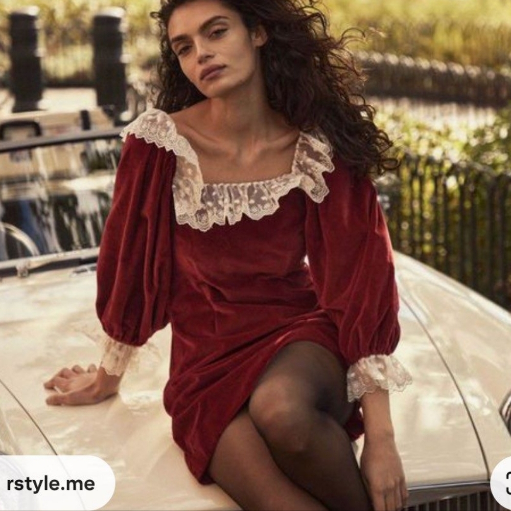 Doen Heirloom Red Velvet Mini Dress with Lace Trim